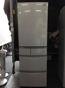 冷蔵庫（パナソニック製 NR-ETR436）