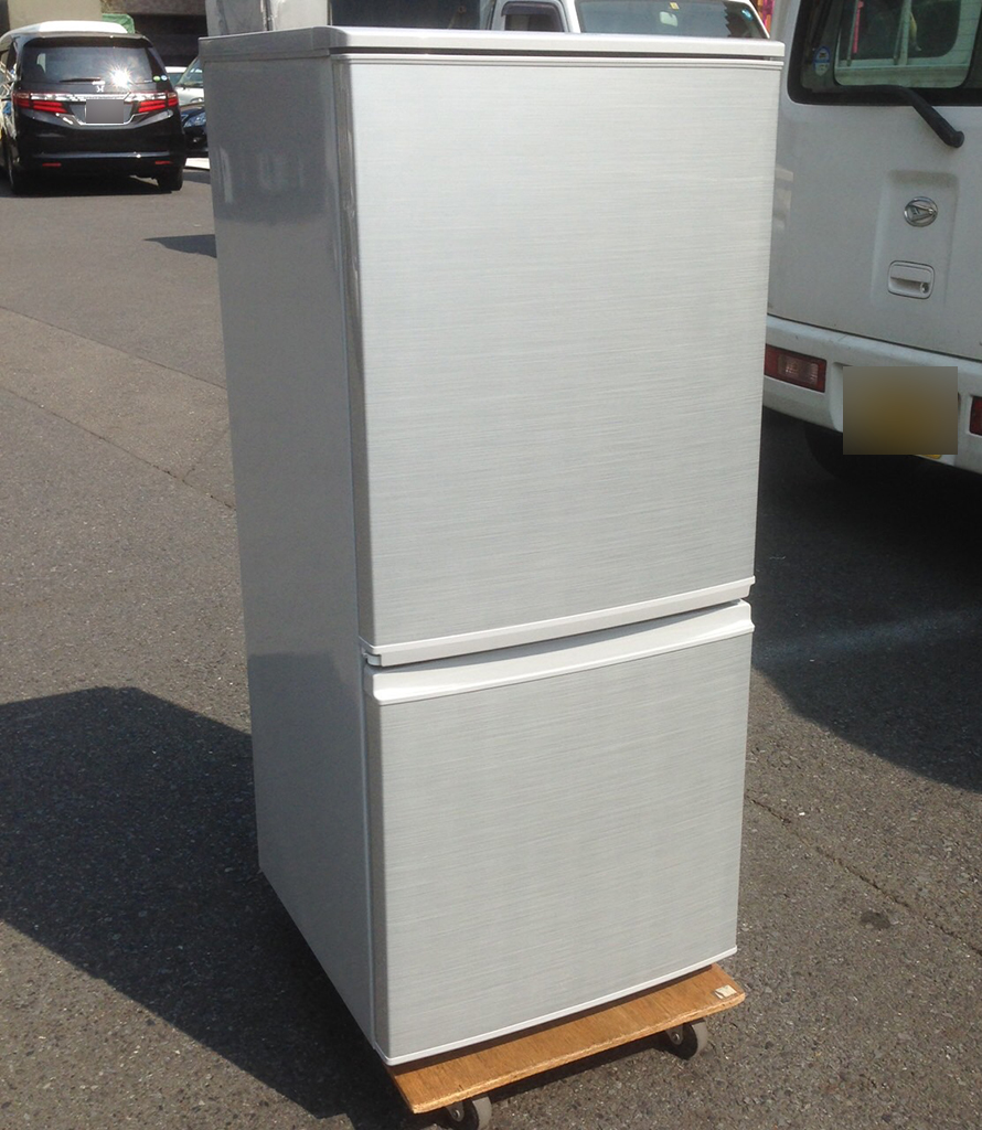冷蔵庫（シャープ SJ-D14A-S）を買取