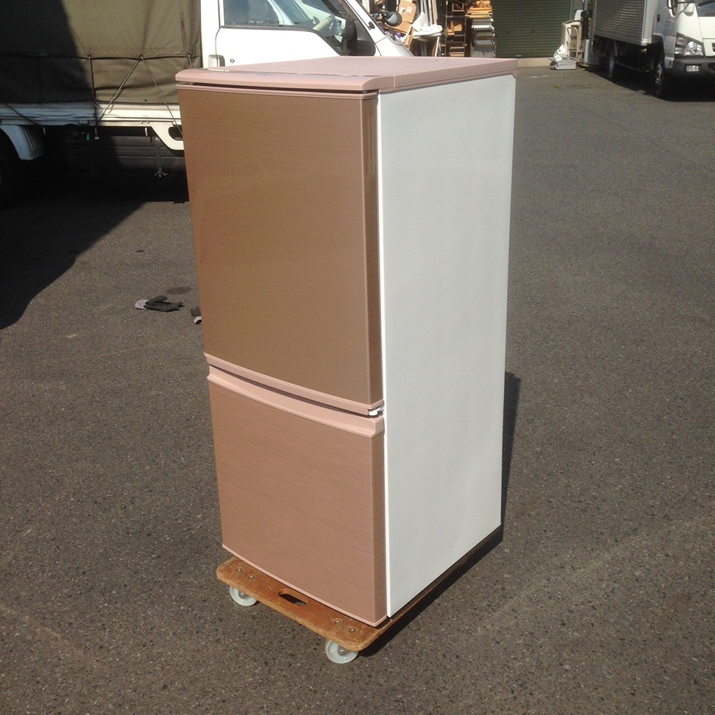 冷蔵庫（シャープ SJ-D14A-S）を買取