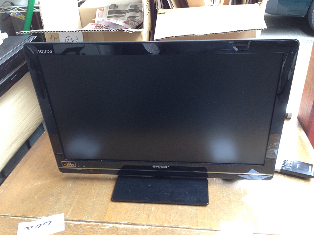 液晶テレビ(LC-24K7)など不用品をまとめて買取