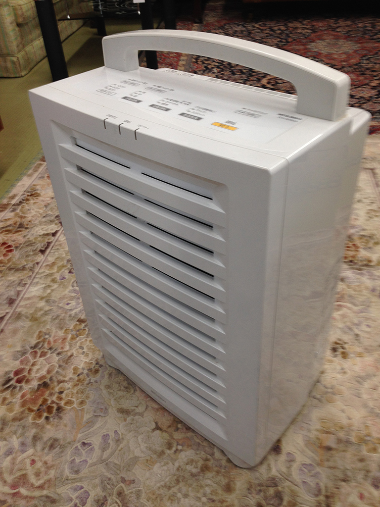 三菱急速脱臭機(DA-8000A-W)など不用品をまとめて買取