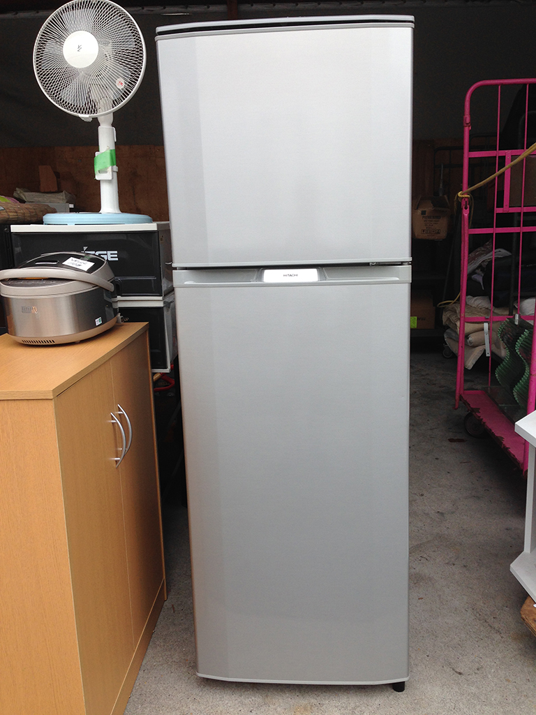 冷蔵庫（日立 R-32YA）など家電製品をまとめて買取