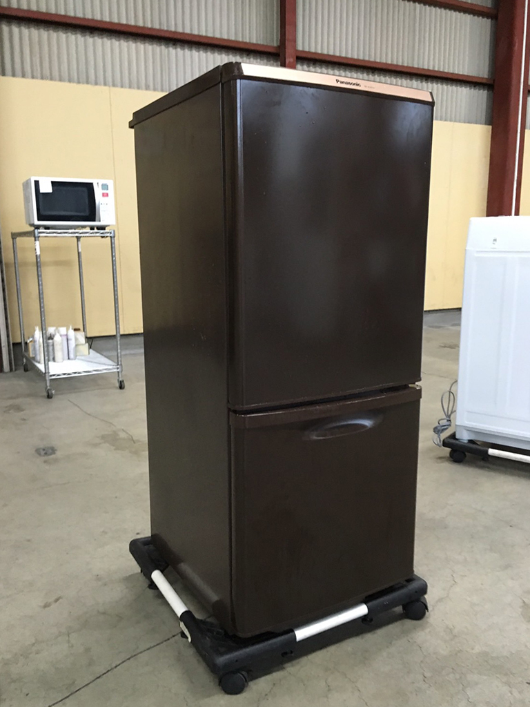 2ドア冷蔵庫(パナソニック NR-B147W-T)を買取