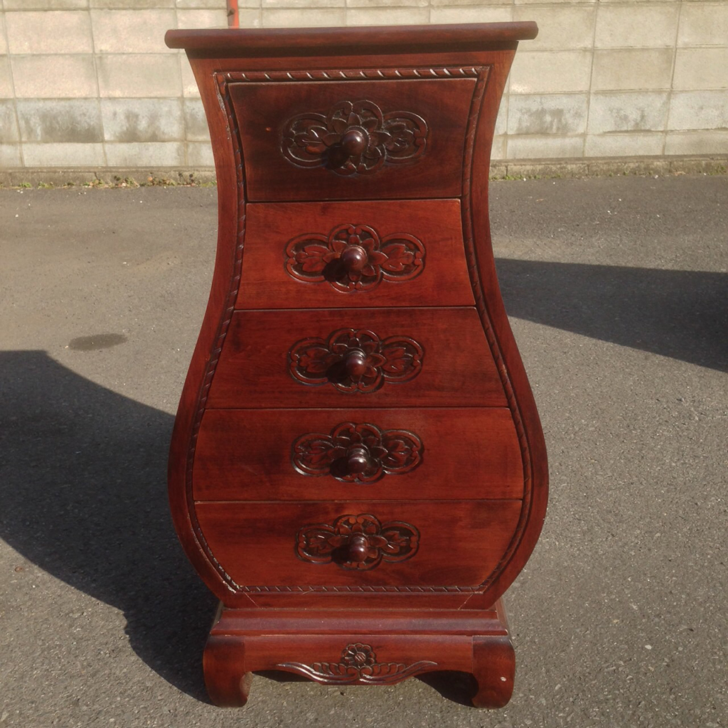 アンティーク調家具などを買取