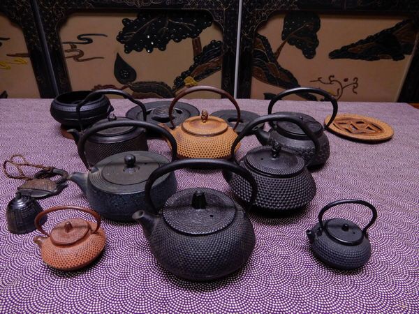 南部鉄器(鉄瓶・急須・火鉢・煎茶道具)