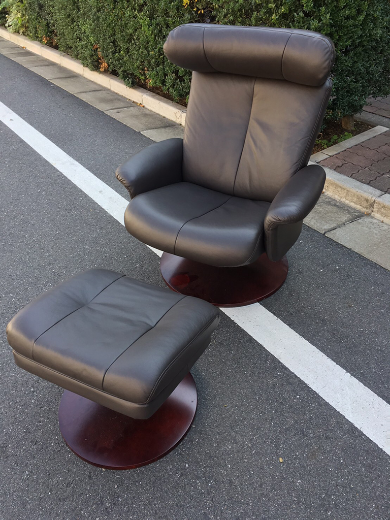 リクライニングチェアを回収