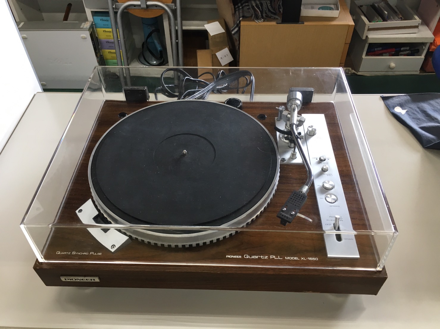 ターンテーブル（XL-1550）