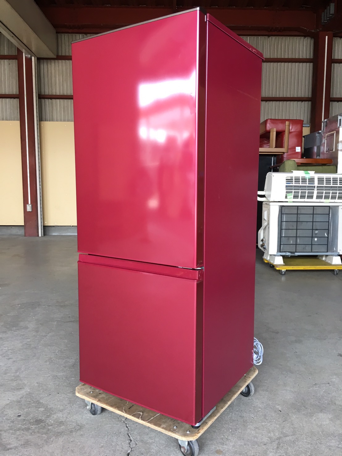 AQUAの冷蔵庫（ハイアール製：AQR-BK18F）