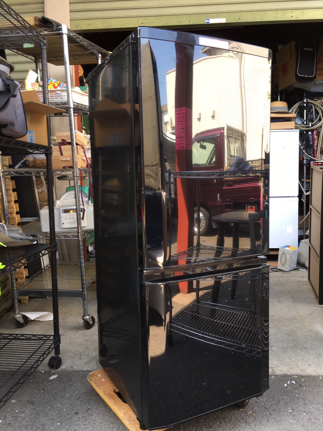 三菱製の冷蔵庫（MR-P15A-B）