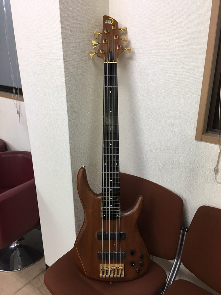 MOON(ムーン)エレキ・ベース