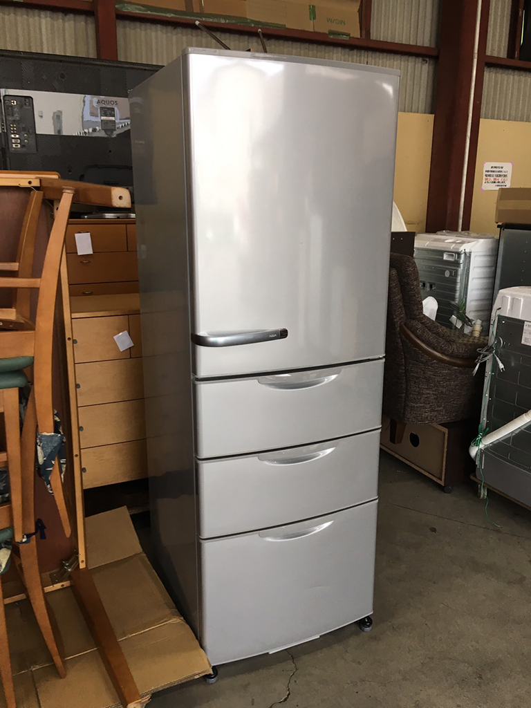 AQUA製4ドア冷蔵庫 AQR-36D2(S)などお引越しに伴う不用品をまとめて買取