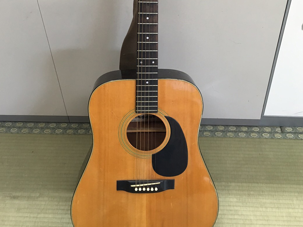 YAMAKI(ヤマキ)アコースティックギターを買取