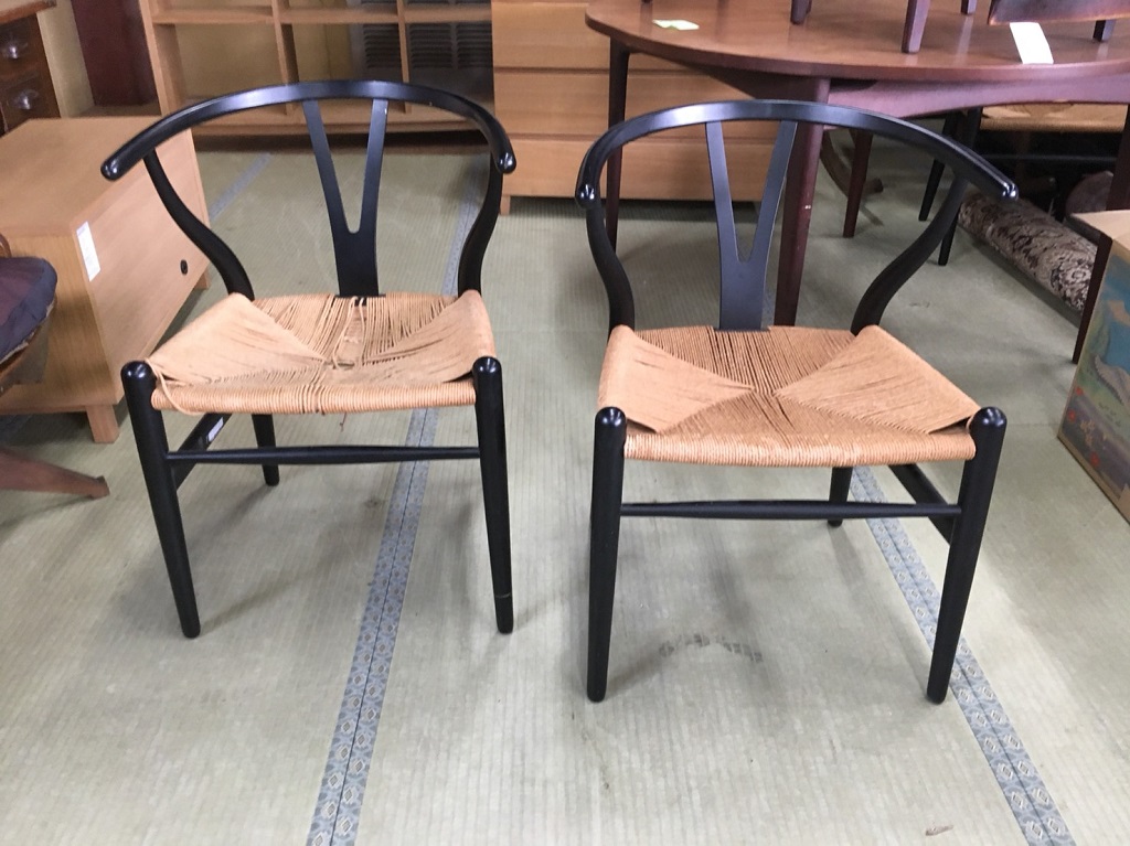 mobilia（モビリア）のアームチェア