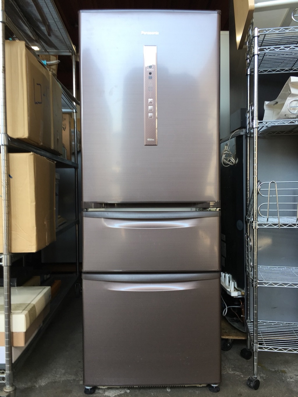 パナソニック製の冷凍・冷蔵庫（NR-C32EM-T）