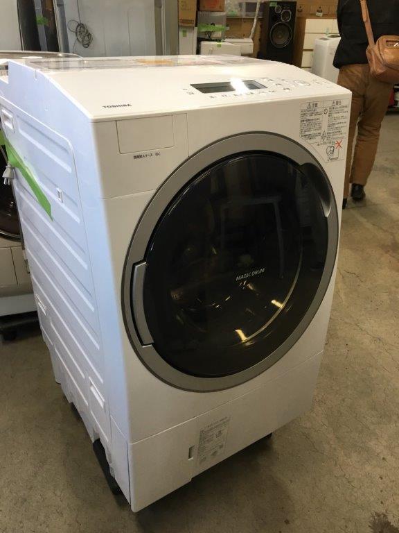 東芝製のドラム式洗濯機（マジックドラム）