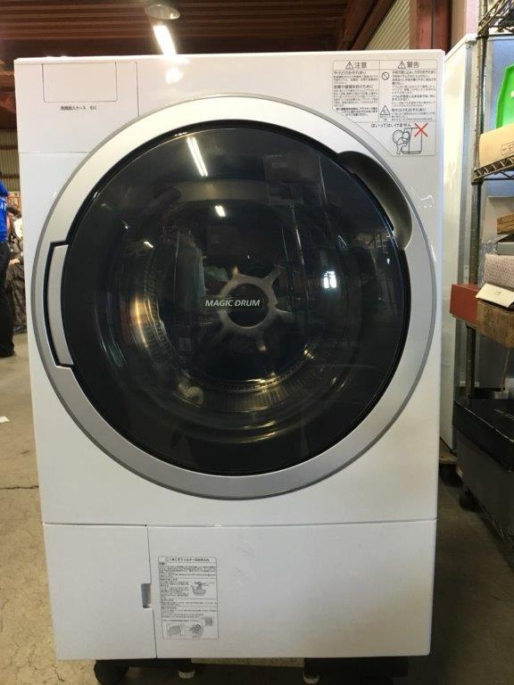 東芝製のドラム式洗濯機（マジックドラム）