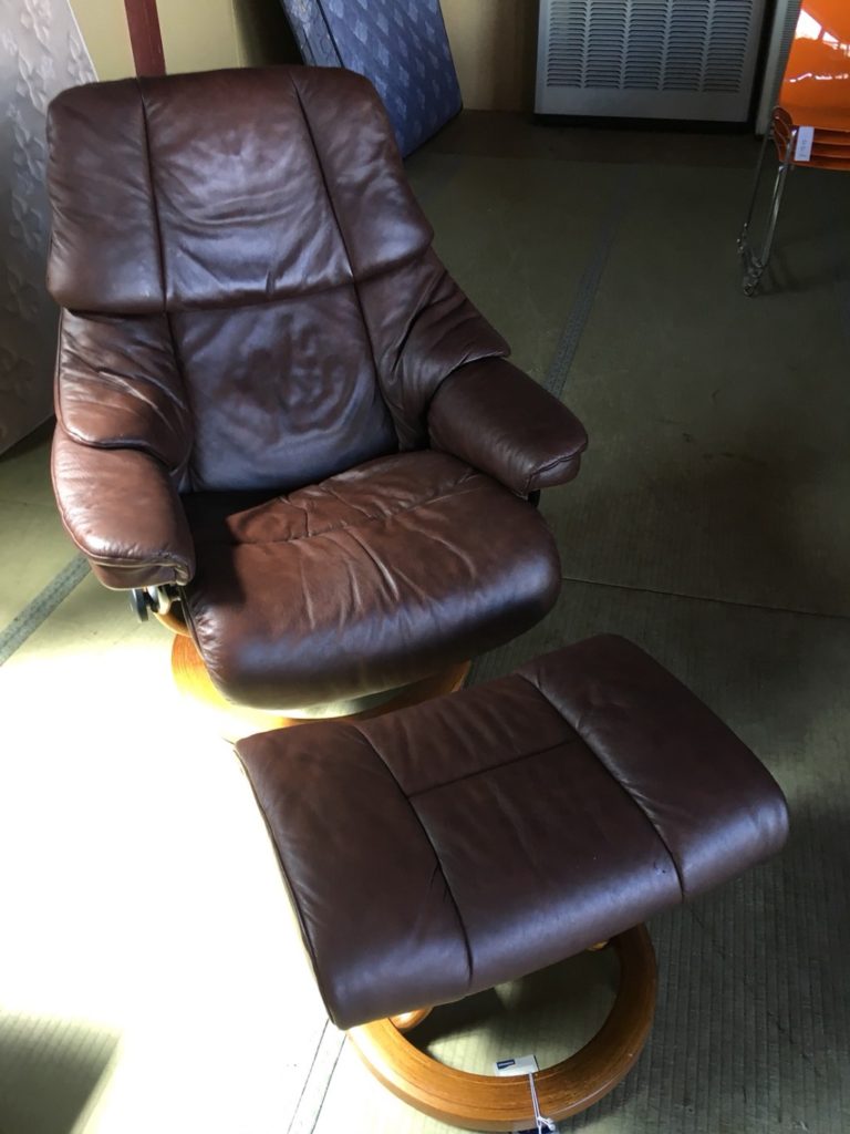 EKORNES（エコーネス）のレザーリクライニングチェア